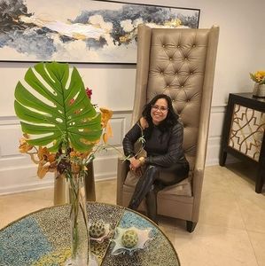 Meet your Posher, Kenia abreu